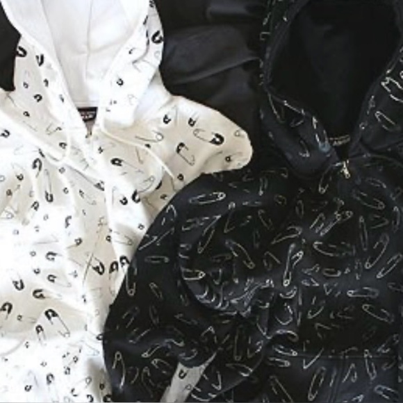 The Hundreds Streetwear Safety Pin Hoodie Worn by Jay Z. - Picture 5 of 9